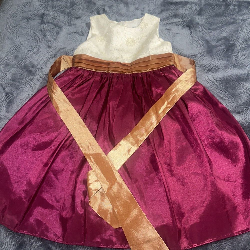 Dorissa International Nicole Girls Dress Size 2T Embroidered Beads. Red/Gold.